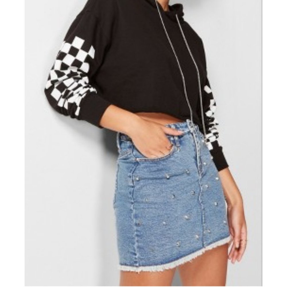 NWOT SILVER STUDDED DENIM SKIRT BY WILD FABLE